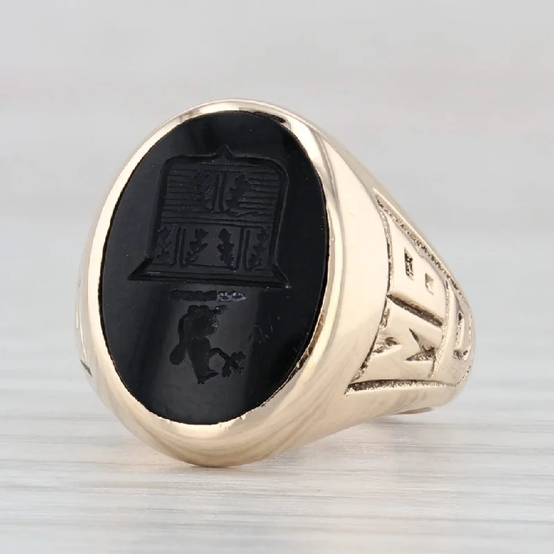 pink sapphire engagement rings for women-Onyx Signet Crest Coat of Arms Class Ring 10k Yellow Gold Size 2.75 1963