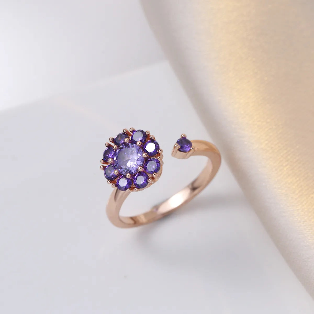 XL1502-28 Purple Bud Spinning Ring