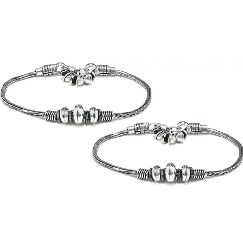 modern bracelet for women-Mominos Fashion Trendy Oxidised Silver Plated Anklets For Girls