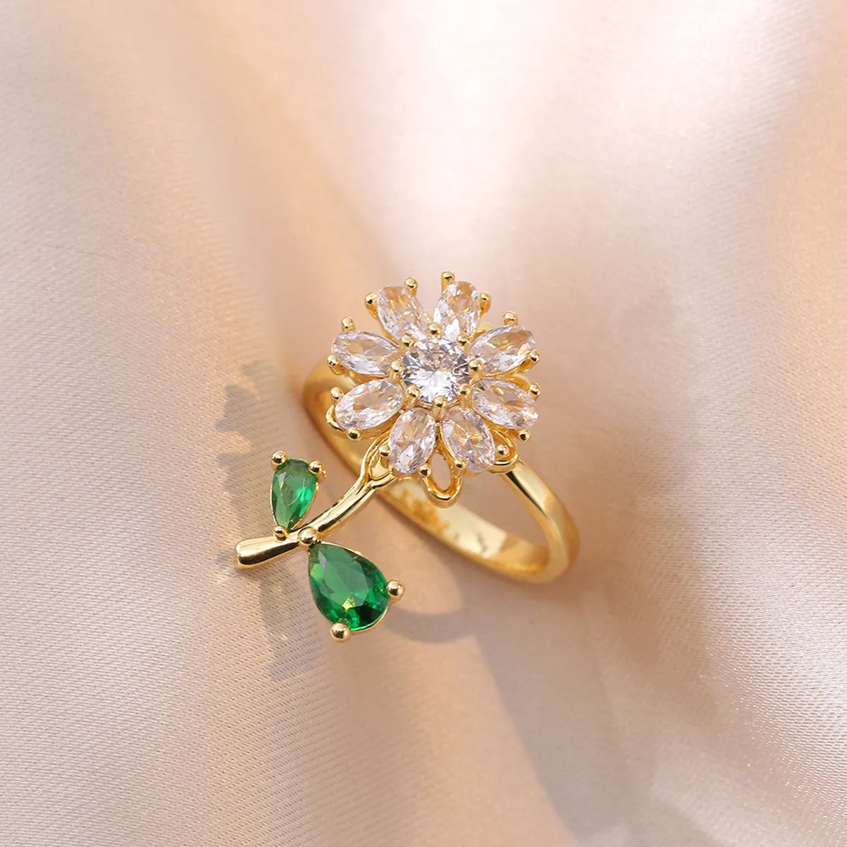 J0068 Emerald Sunflower Ring