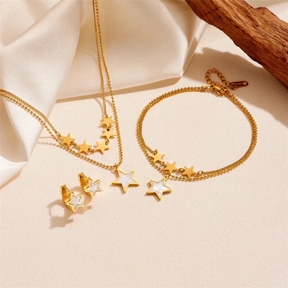 stackable bracelets for women-Wholesale Jewelry Elegant Simple Style Star Titanium Steel Acrylic 18K Gold Plated Inlay Earrings Anklet Necklace