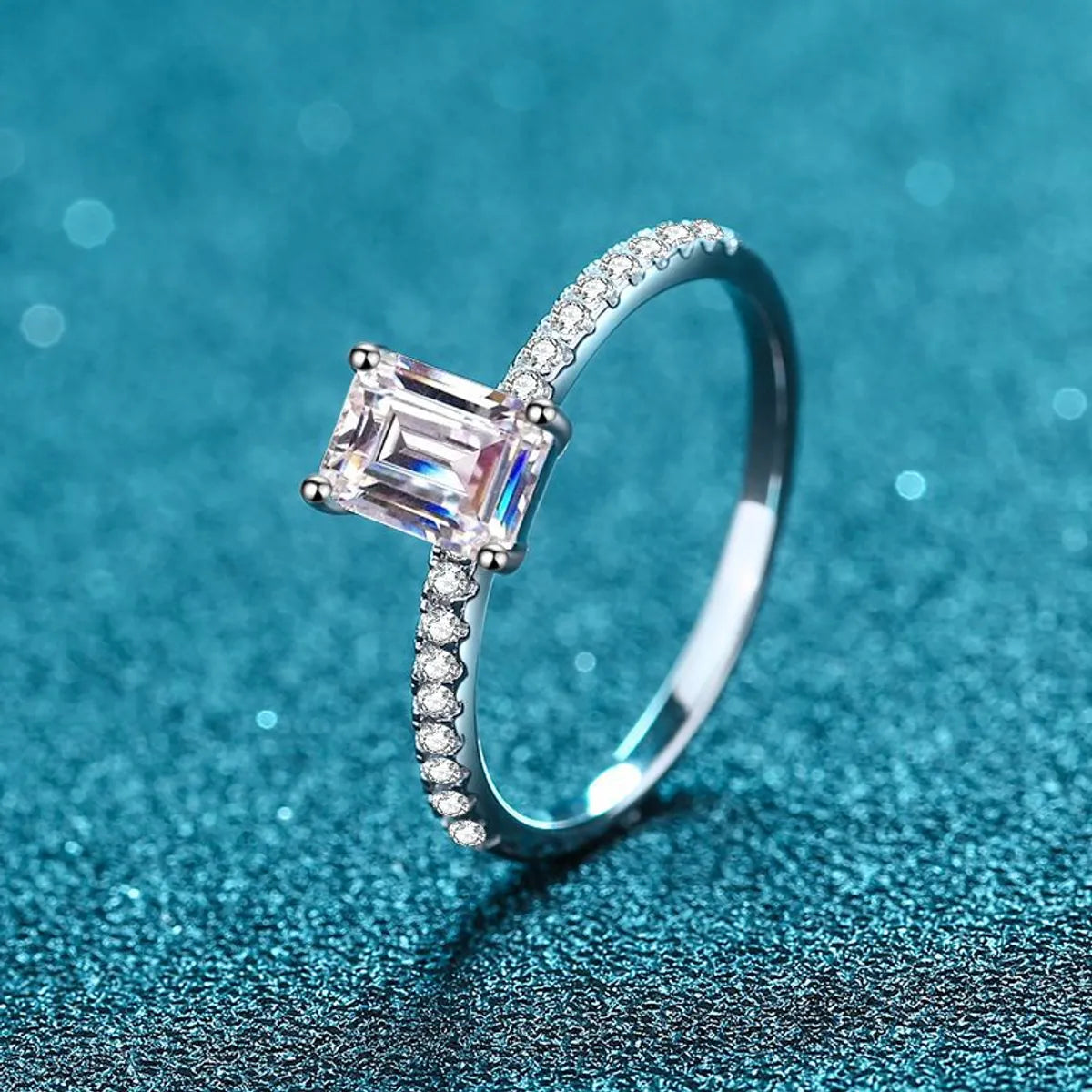 1 Karat Emerald Cut Moissanite